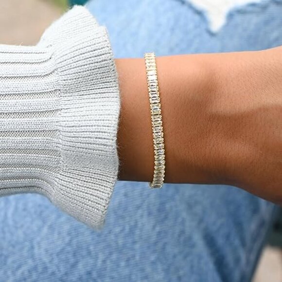 Neiman Marcus Jewelry - Neiman Marcus 14k Gold Filled Tennis Bracelet